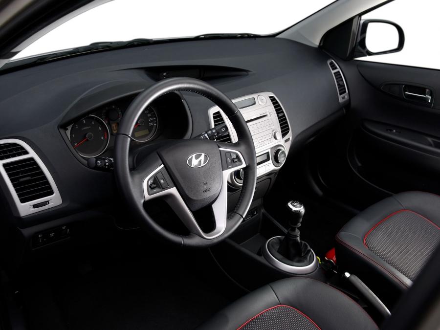  Hyundai i20 5-Door 2008 года  (фото 23 из 30)